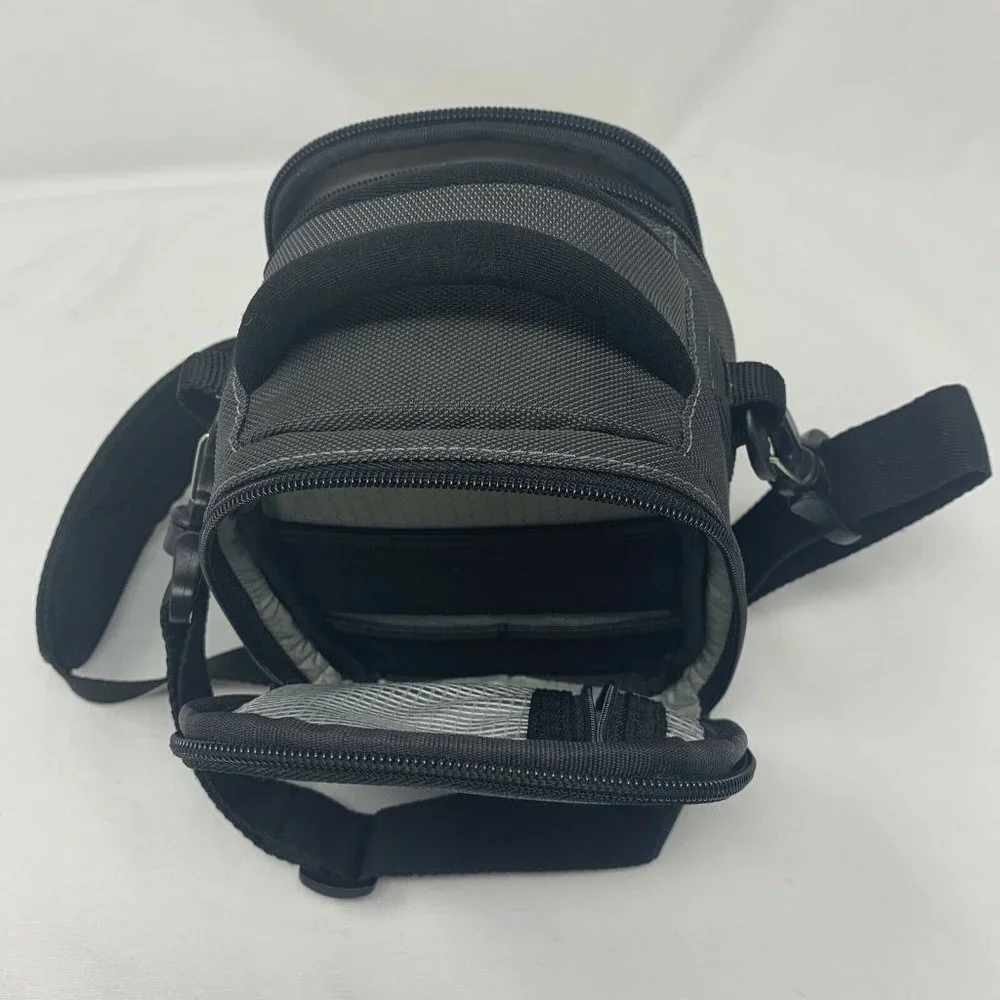 CASE LOGIC - Camera Bag w/Shoulder Strap